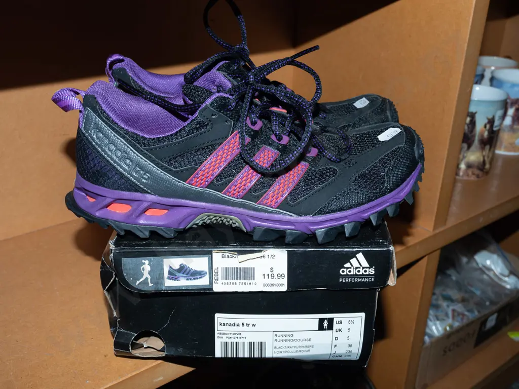 pair of Adidas UK size 5 sneakers Image 1++