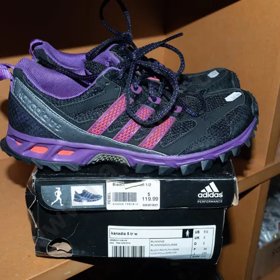 pair of Adidas UK size 5 sneakers