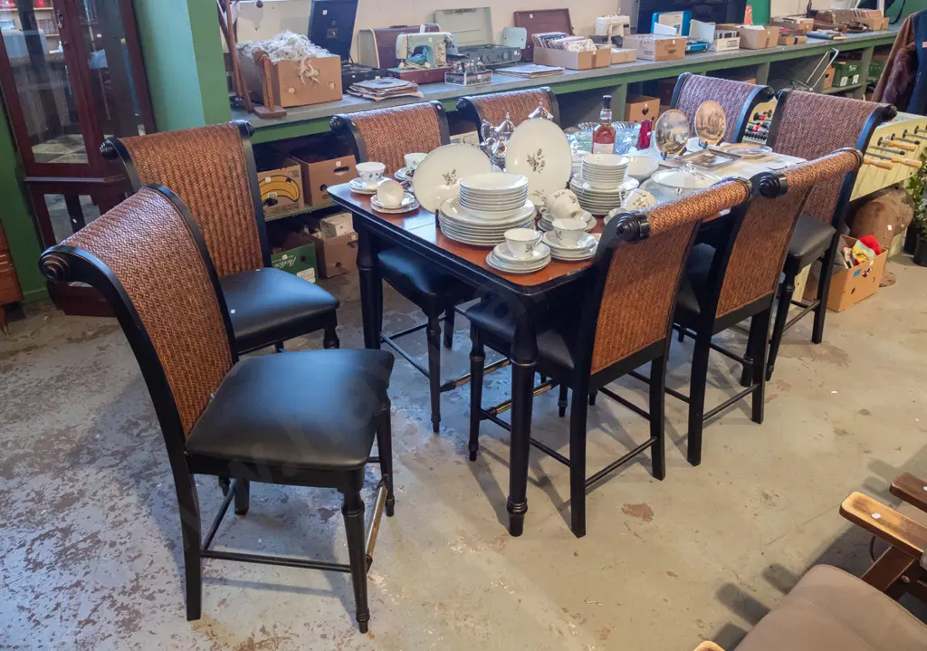 large American extending dining table with 8x matching high legged wood and woven cane chairs Image 1++