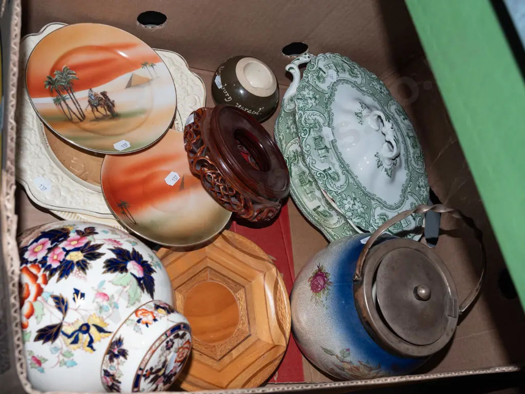 ginger jar, sovereign ware bowl, lidded vege etc Image 1++