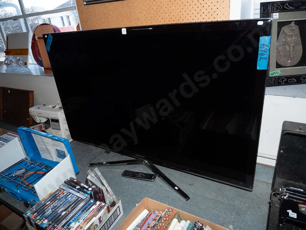 Samsung 52" TV Image 1++