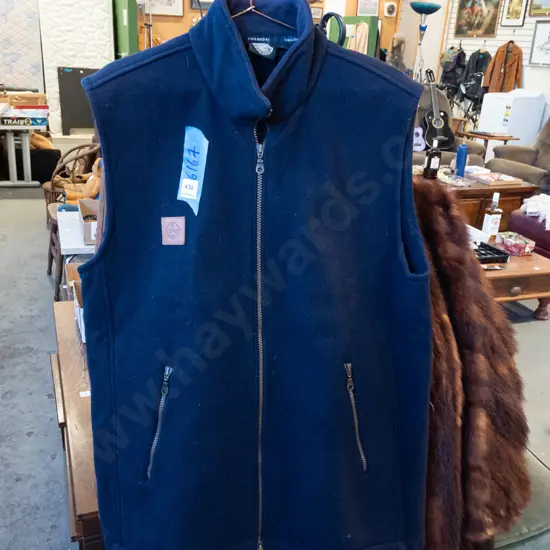 size Medium Swanndri vest