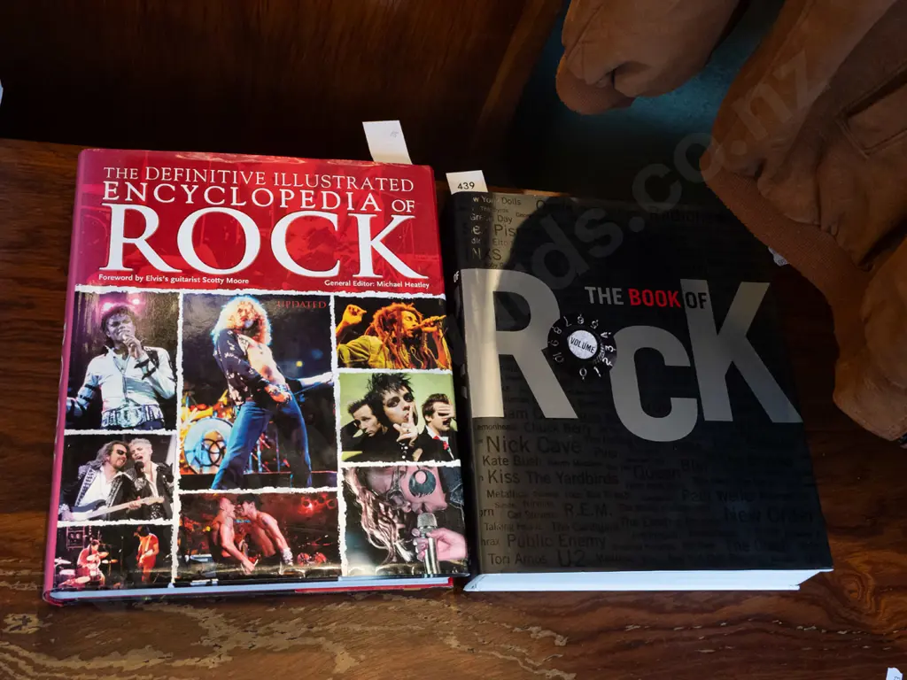 2x coffee table books - rock and roll Image 1++