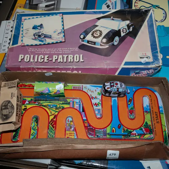 Police Patrol clockwork board game