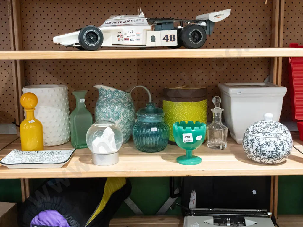 shelf; lidded canister, stoppered bottles, jugs etc Image 1++