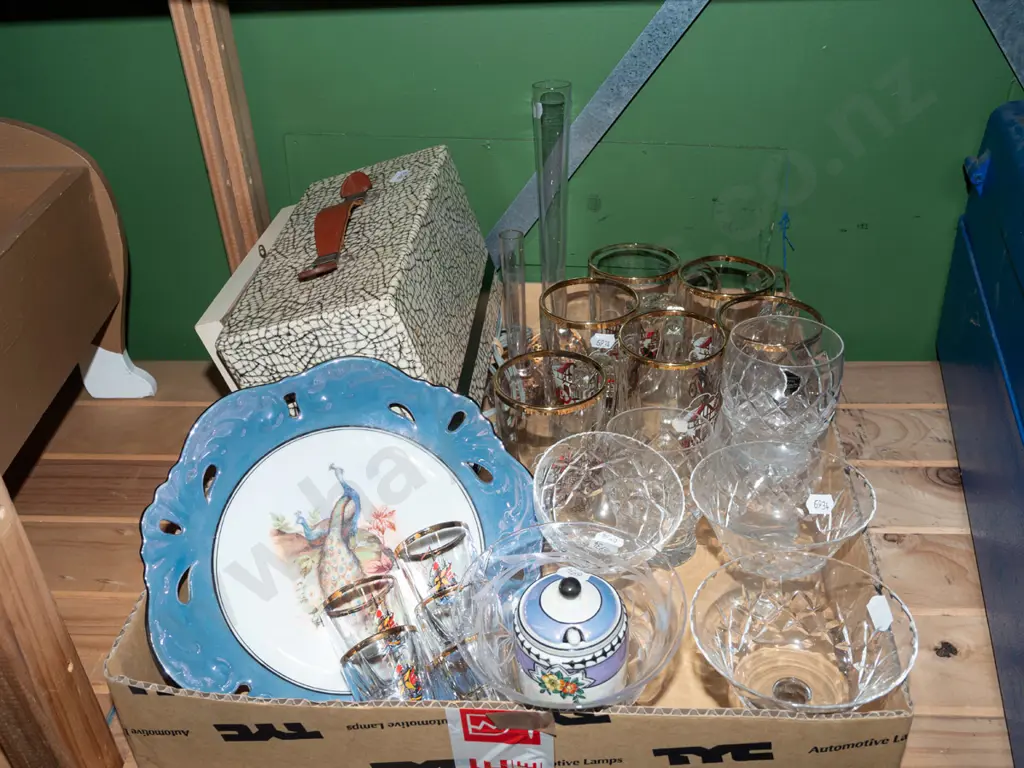 box; crystal comports, beer glasses, vases etc Image 1++