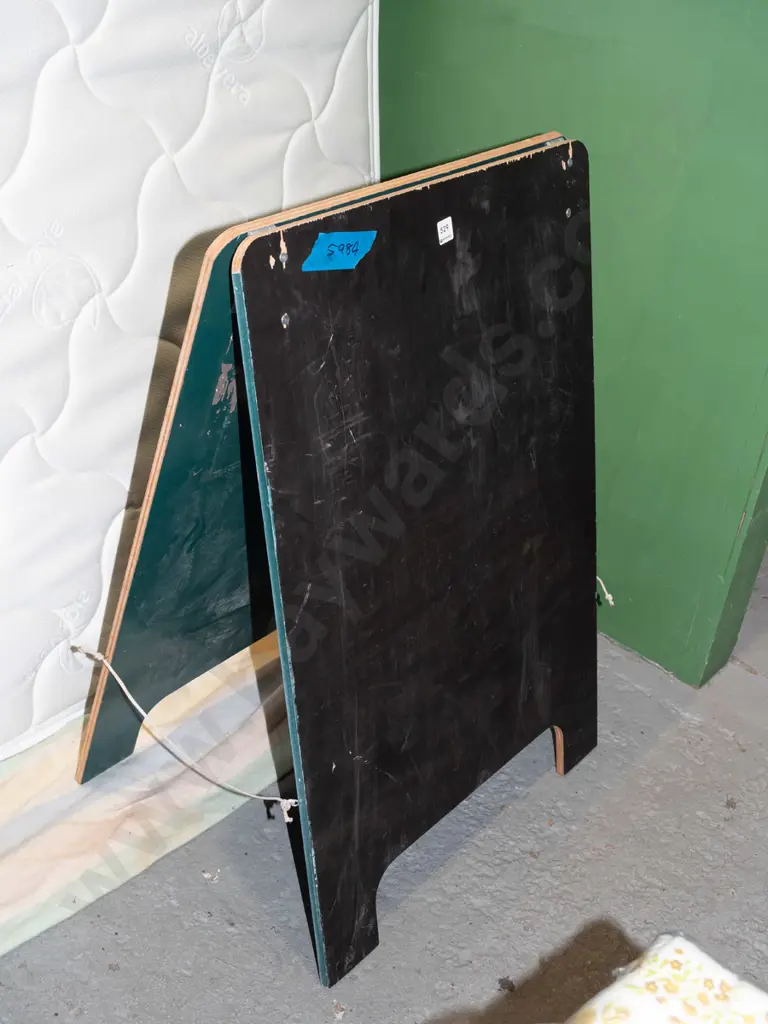 blackboard A frame pavement sign Image 1++