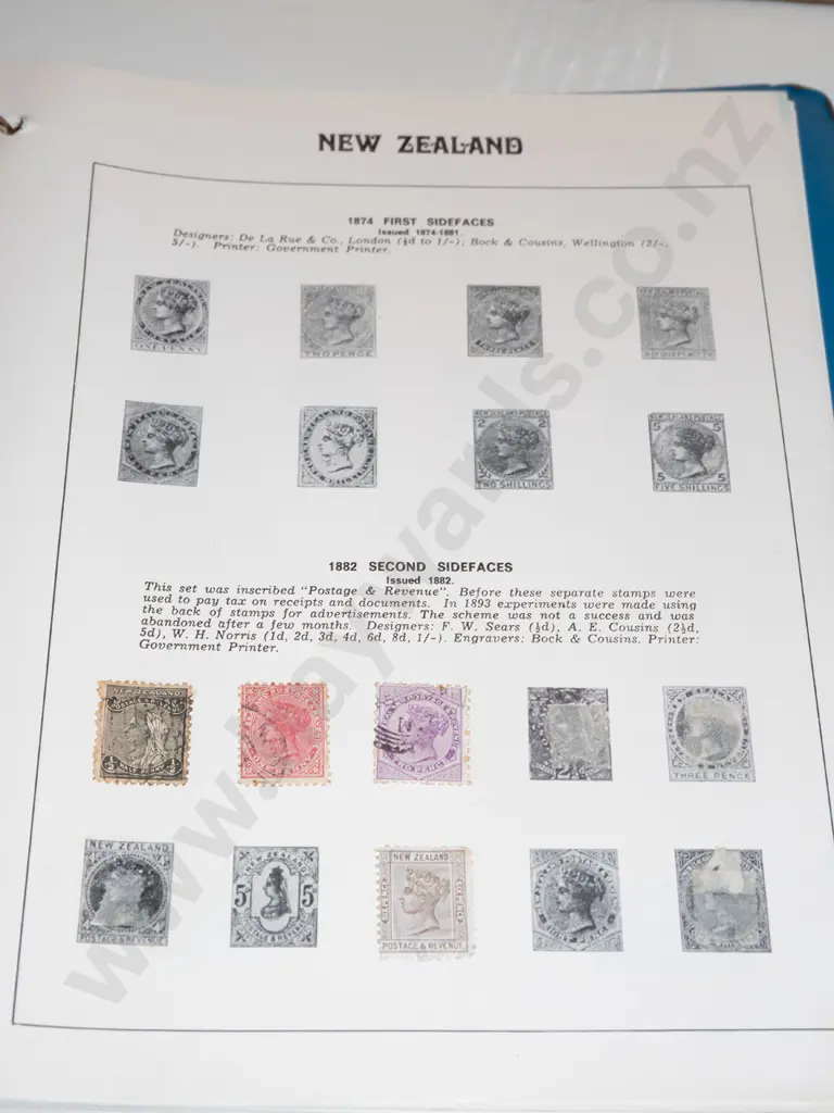 4x stamp albums Image 1++