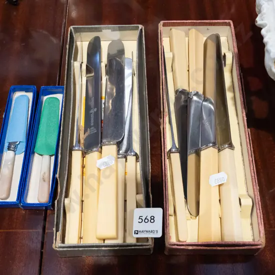 bone handled knives, 2x small fruit knives