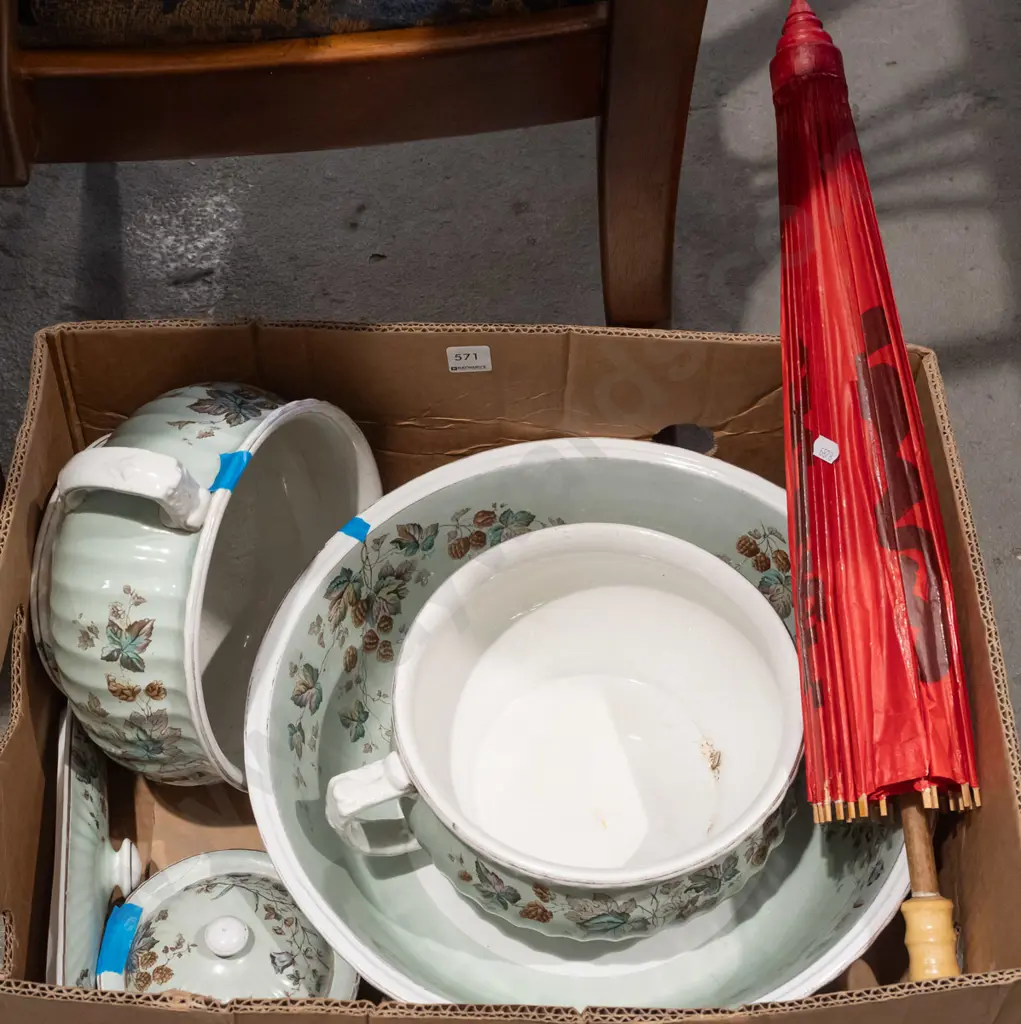 box; wash bowl, chamber pots, parasol etc - some chips/cracks Image 1++