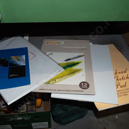 artists sketch pads, watercolour paper etc