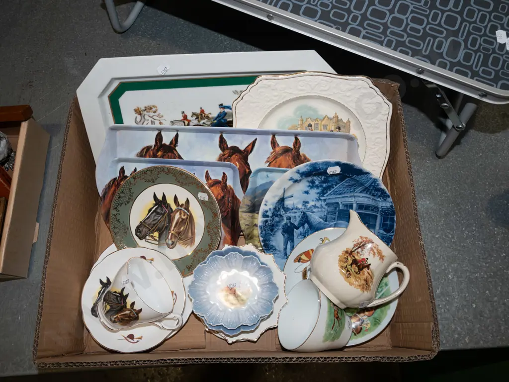 box; horse themed plates, trays, jugs etc Image 1++