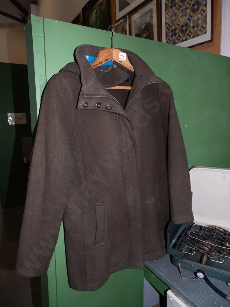 Glassons size 10 green jacket Image 1++