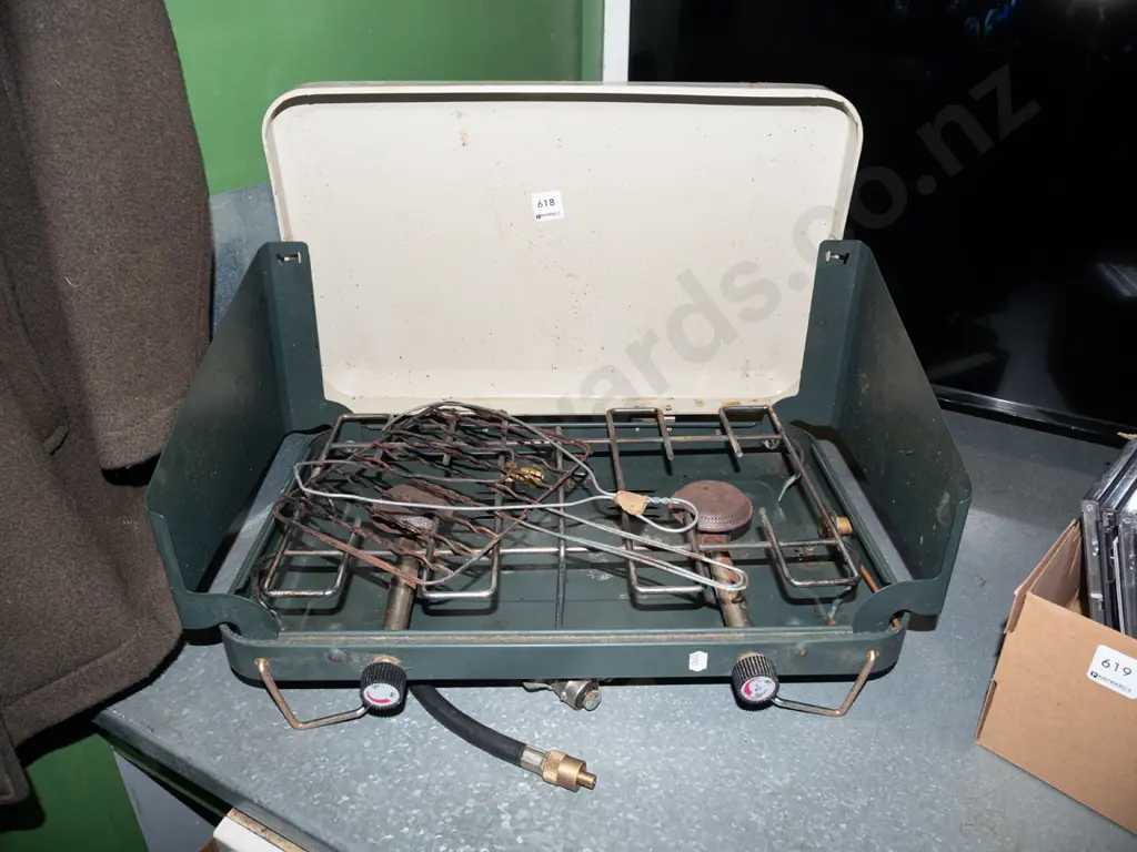 2 burner camp stove Image 1++