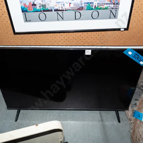 TCL 32" TV