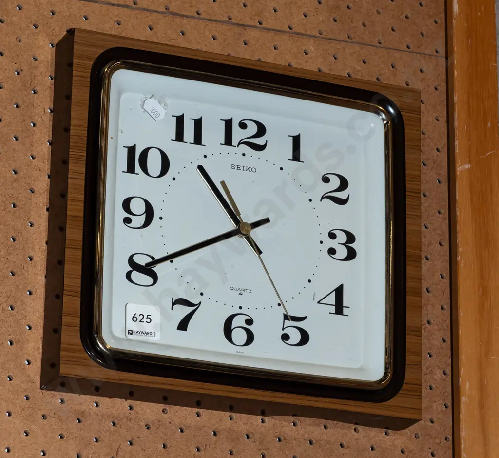 retro Seiko wall clock Image 1++