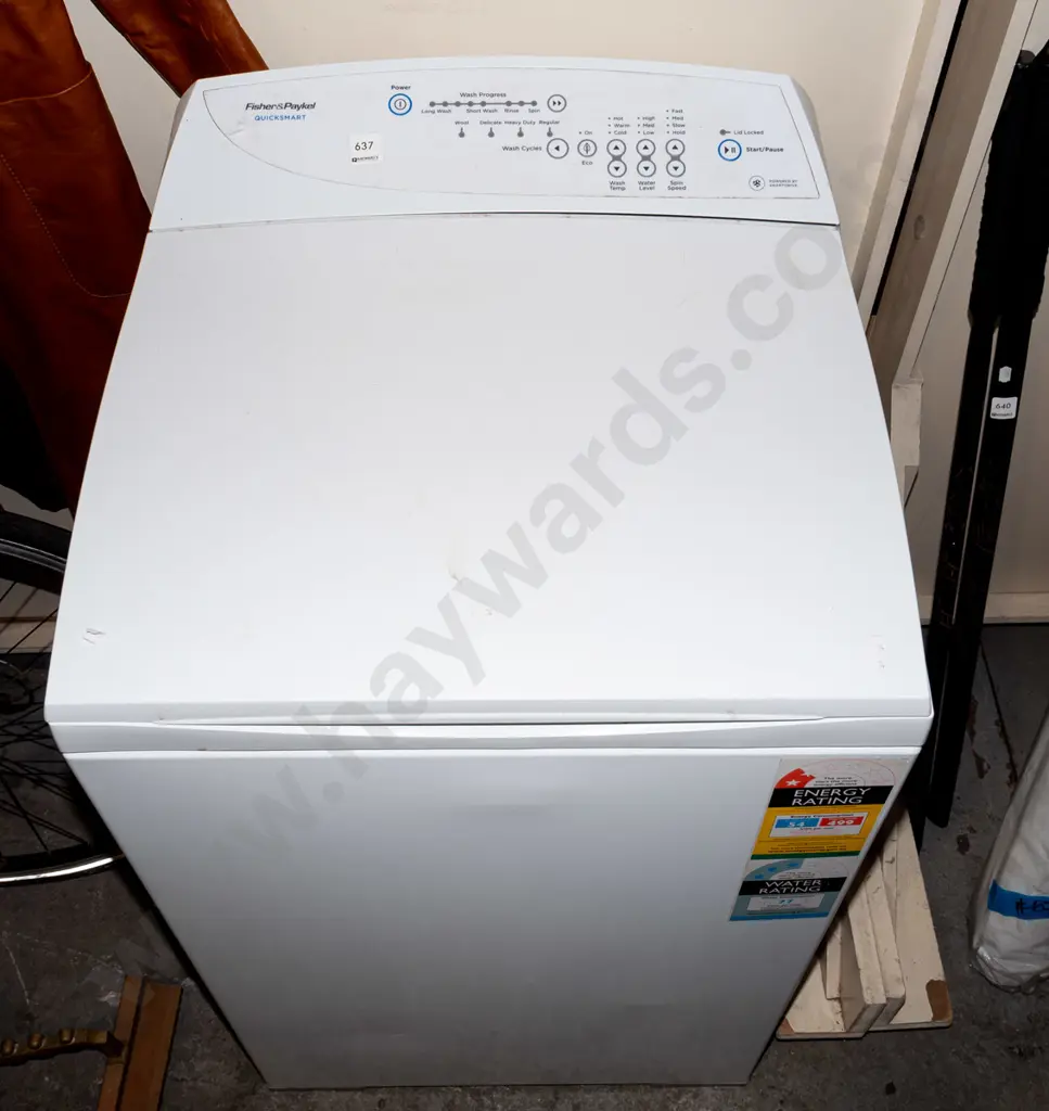 F&P Quicksmart top load washing machine Image 1++