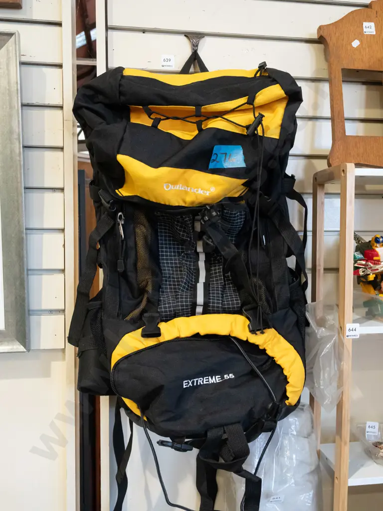 Outlander Extreme 55 tramping pack Image 1++