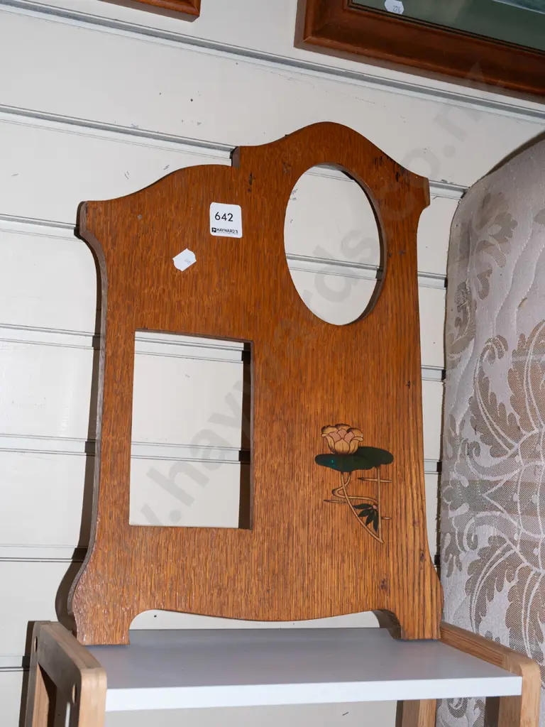 vintage oak photo frame - back needs slight attention H400 Image 1++
