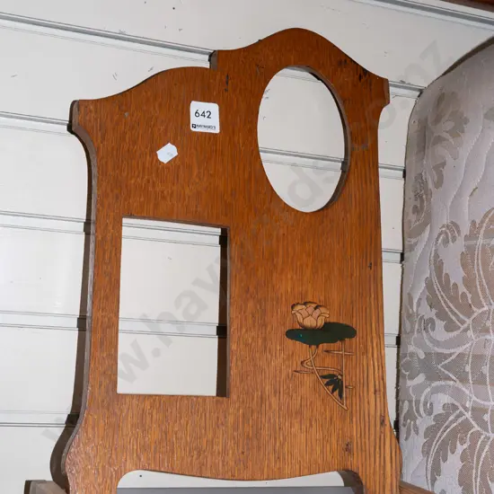 vintage oak photo frame - back needs slight attention H400