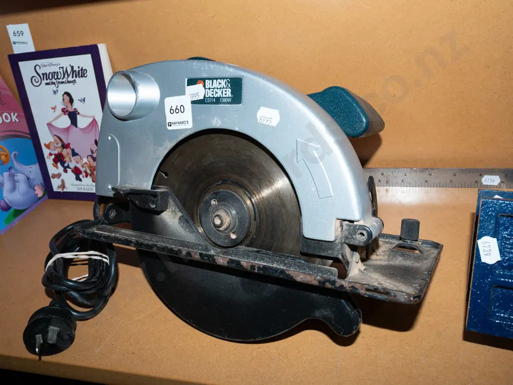 Black & Decker skilsaw Image 1++