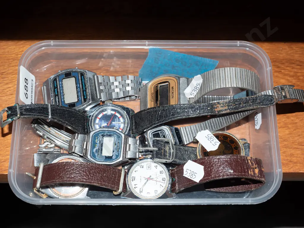 small tray of various watches - as is Image 1++