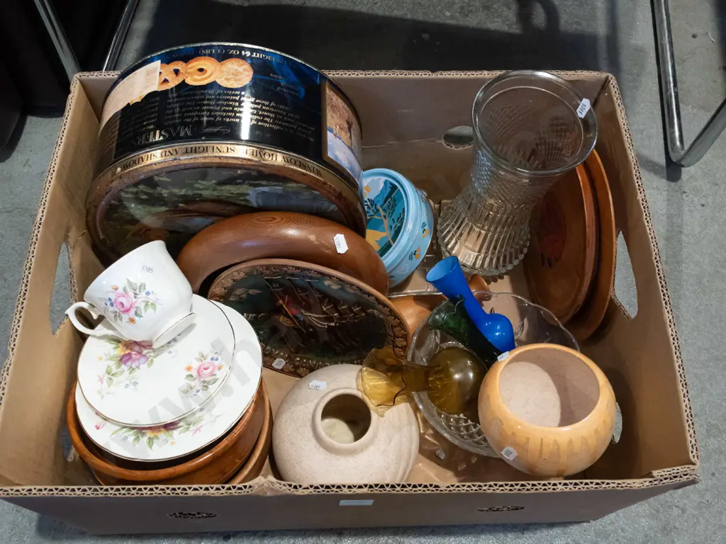 box; biscuit bins, vases, bowls etc Image 1++