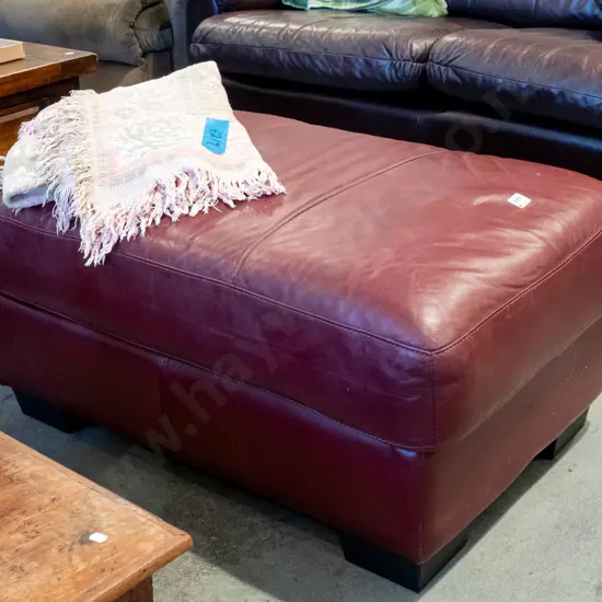 burgundy leather ottoman H440 W940 D590