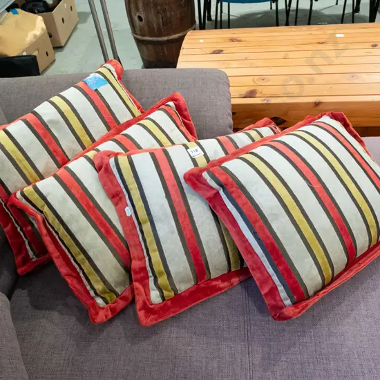4x striped cushions