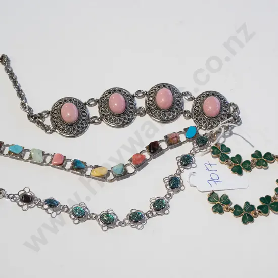 4x bracelets