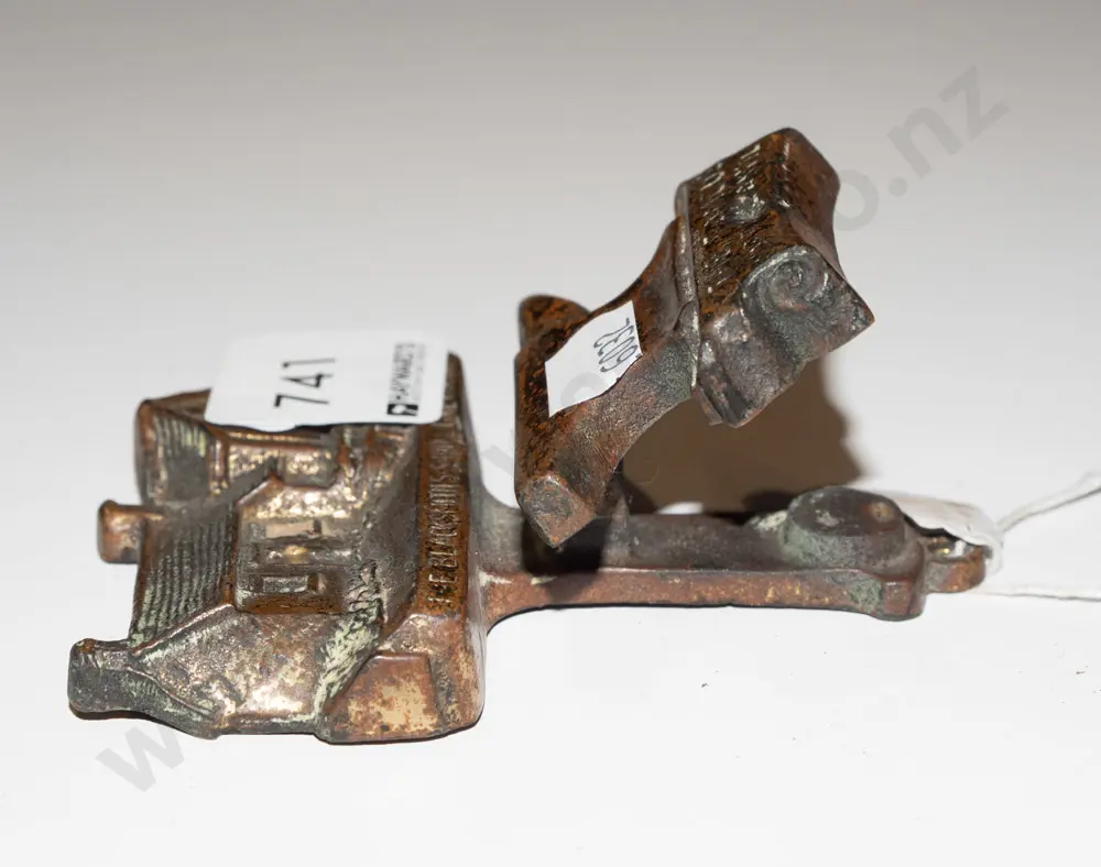cast metal door knocker Image 1++