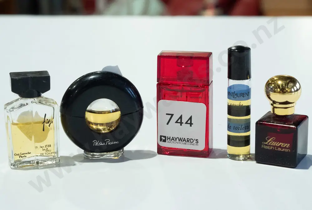 5x miniature perfumes Image 1++