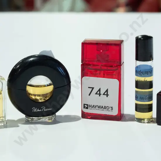 5x miniature perfumes