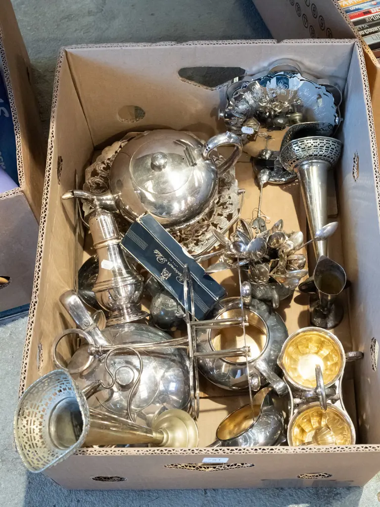 box of plated ware; teapot, teaspoons, vases etc Image 1++