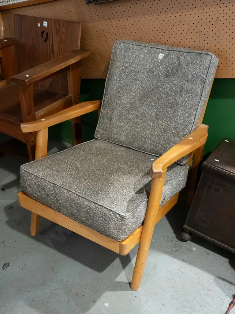 rimu mid century armchair Image 1++