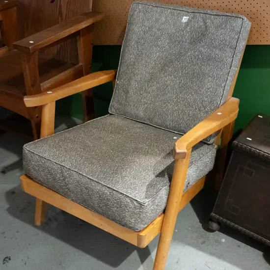 rimu mid century armchair
