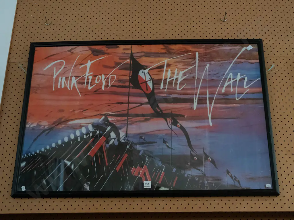 Pink Floyd The Wall poster print Image 1++