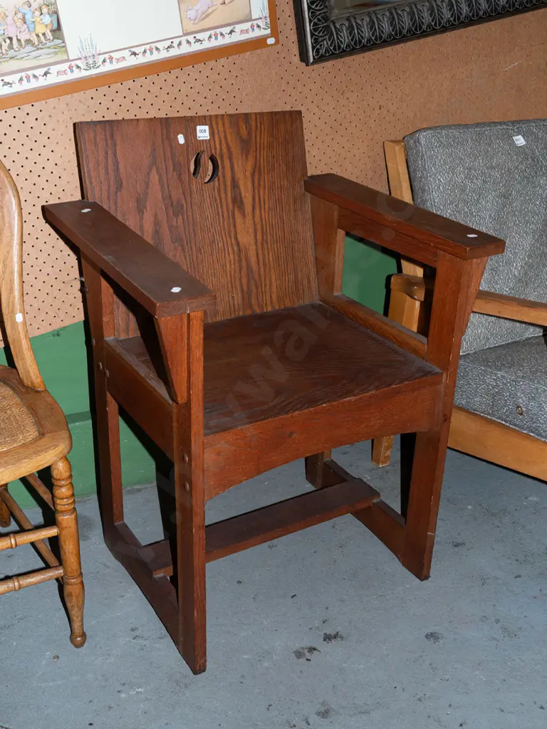 arts and crafts oak armchair Image 1++