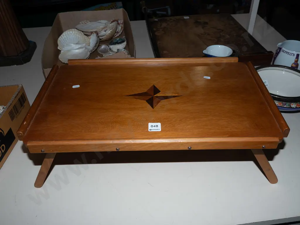 foldaway wooden freestanding tray Image 1++
