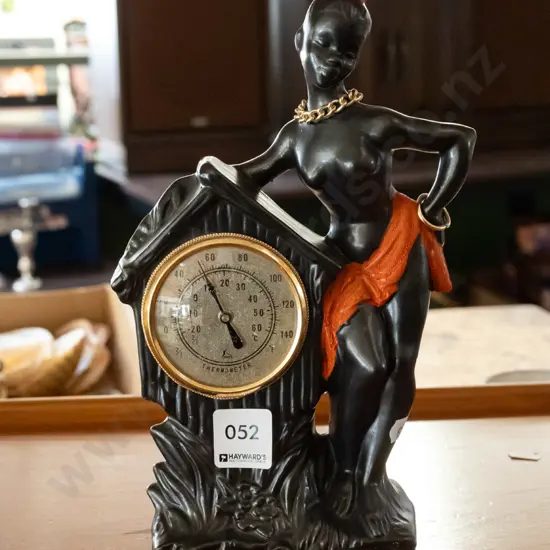retro figural mantle clock H250