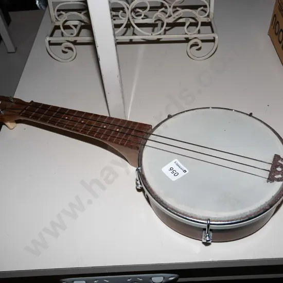 small banjo
