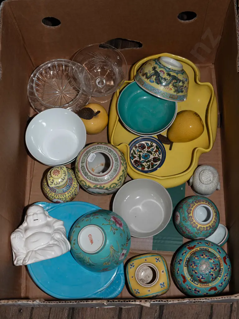 box; bowls, ginger jars, buddha figurine etc Image 1++