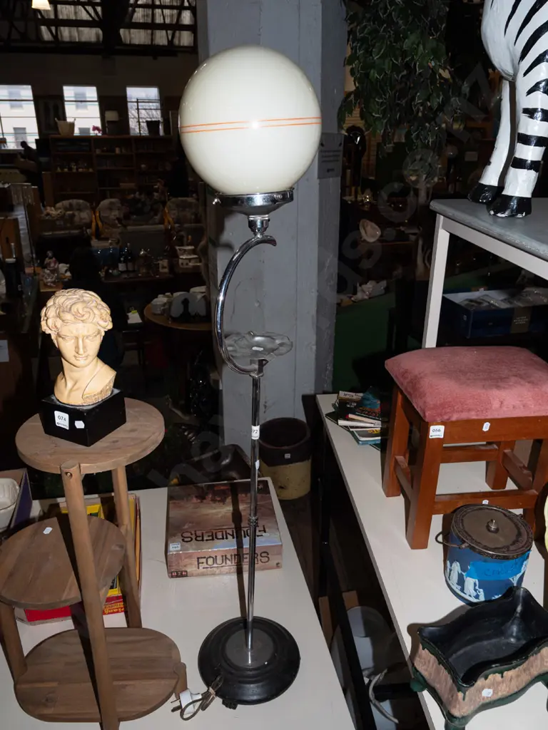 deco standard lamp/smokers stand H1120 - tarnishing Image 1++