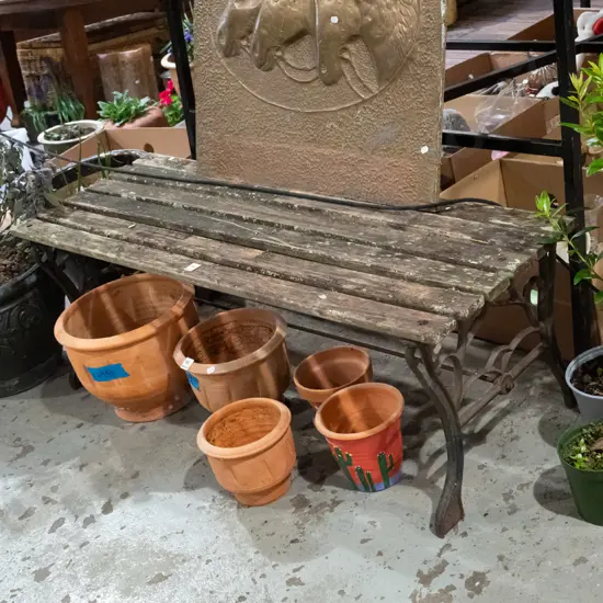 cast iron ended bench seat H400 W122 D420