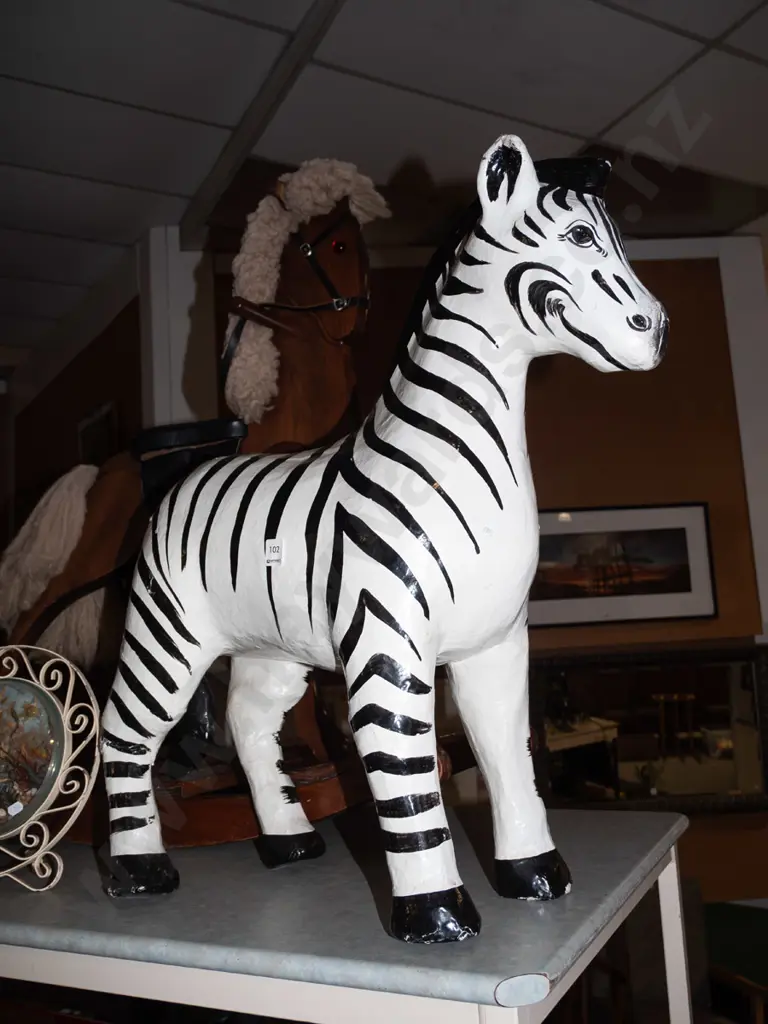 paper mache zebra H660  Image 1++
