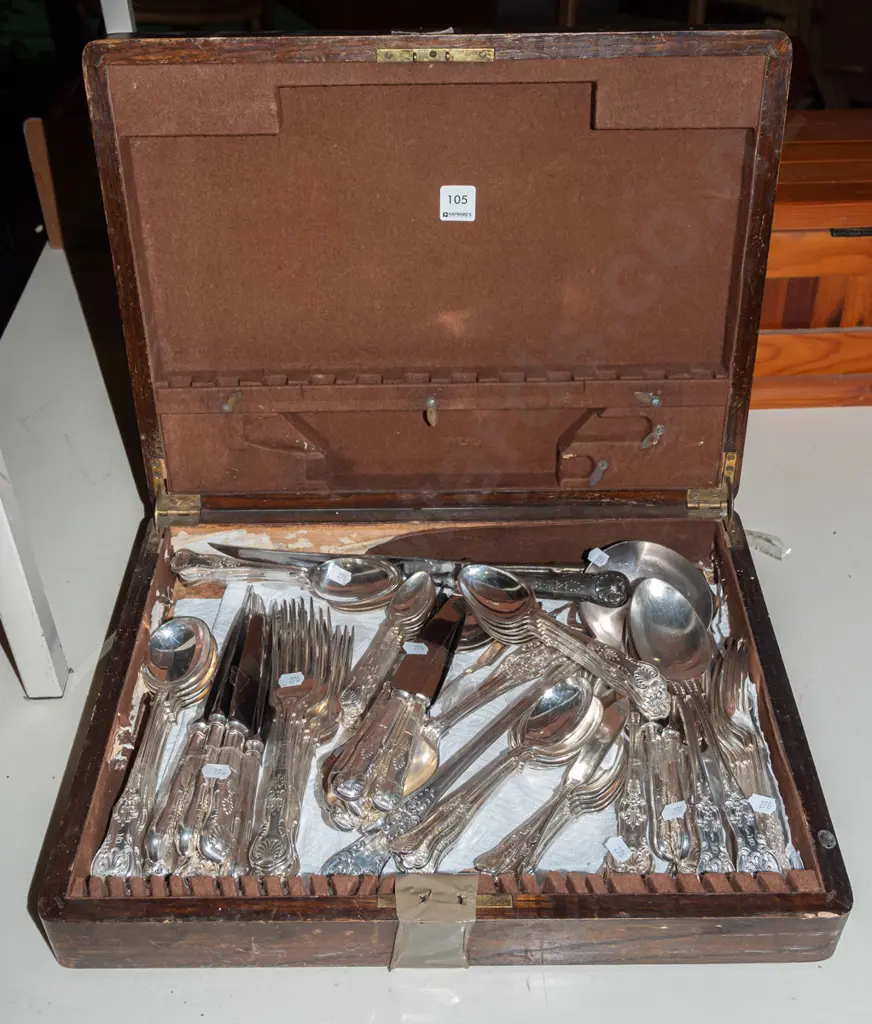 canteen and cutlery - canteen in poor condition,  may be incomplete Image 1++