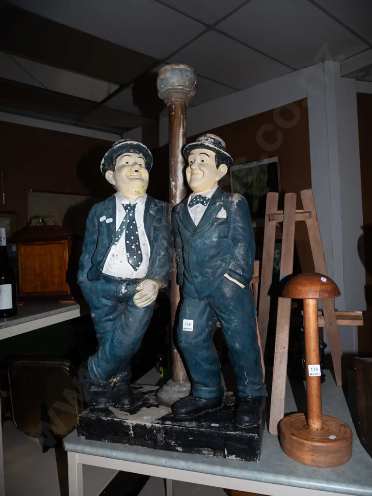 plaster Laurel and Hardy garden ornament - damage H950 Image 1++