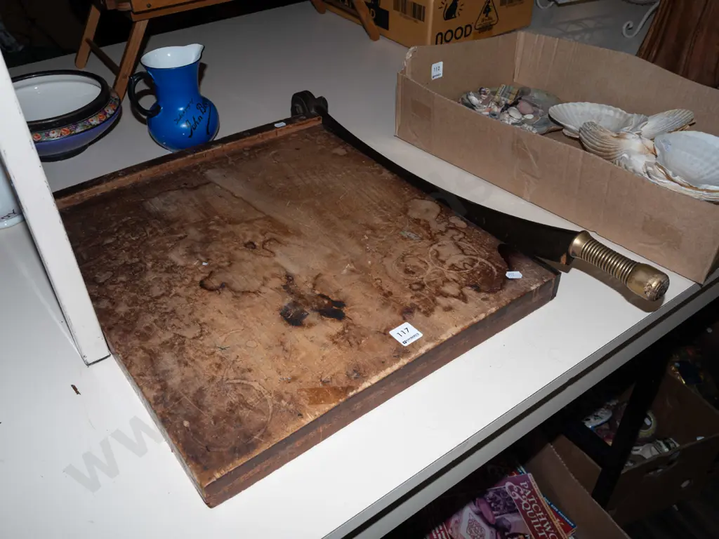 guillotine Image 1++