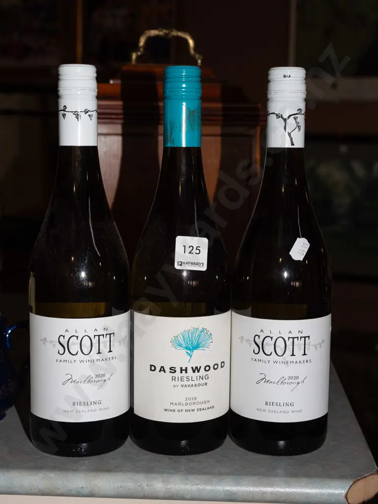 2x Allan Scott riesling 202, Dashwood riesling 2019 Image 1++