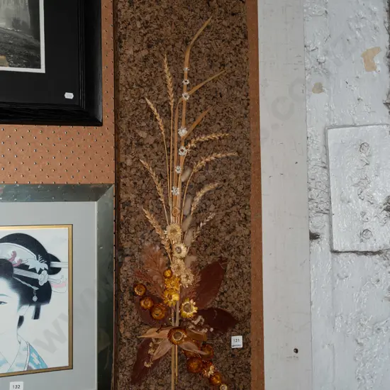 dried flowers on cork board H920